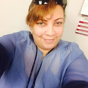 Meet your Posher, Dlynn